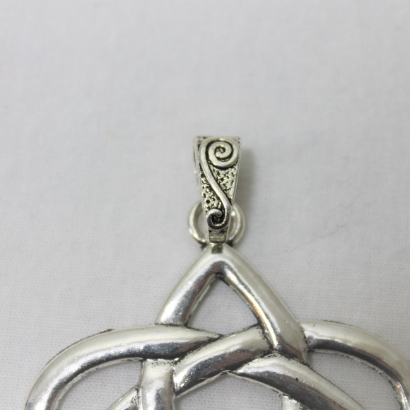 New Celtic Trinity Knot Necklace Pendant Silver - Picture 4 of 7